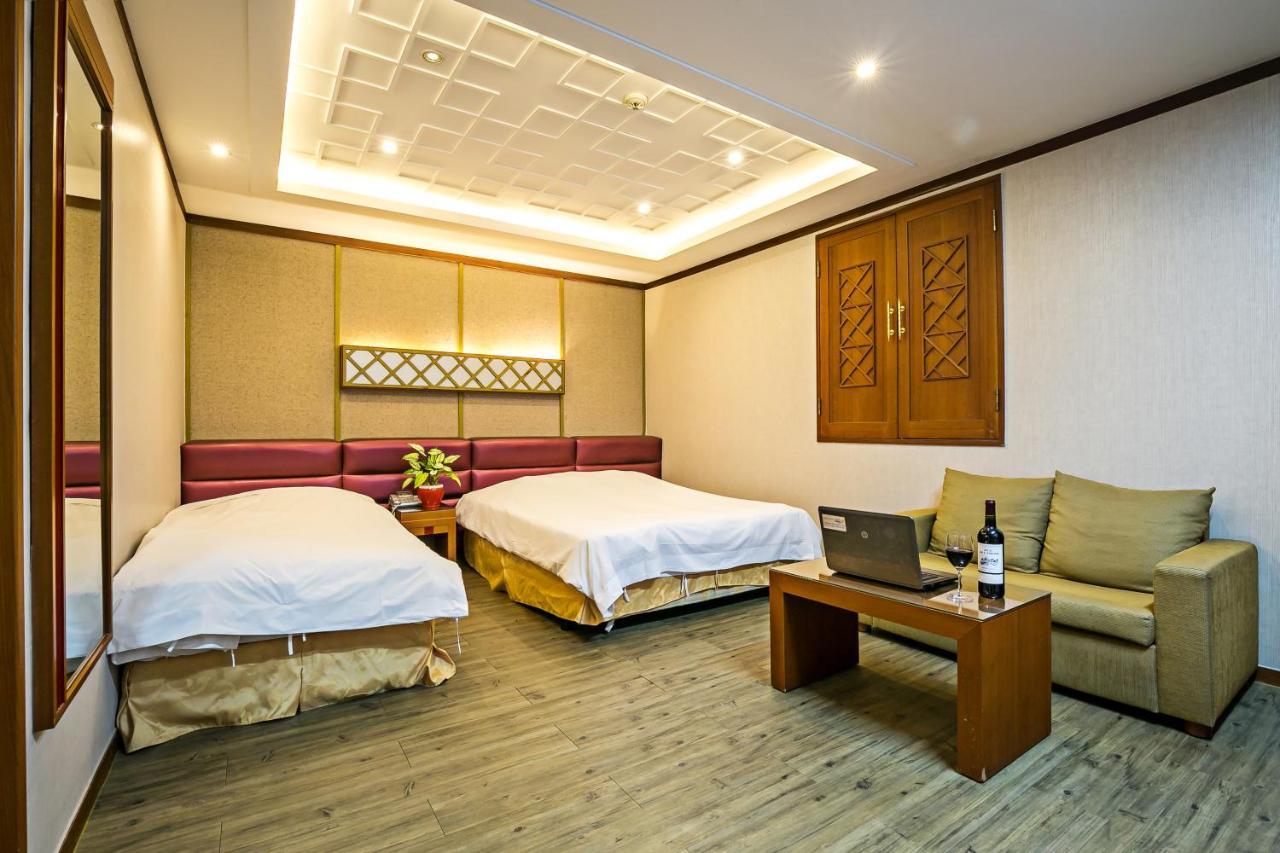 Fiore Hotel Gumi Exterior photo